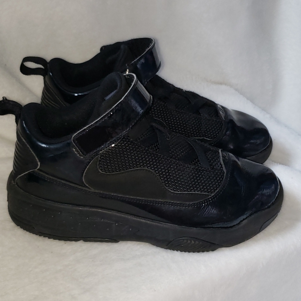 Nike Jordan B' Loyal